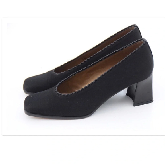 Stuart Weitzman low heels - Picture 5 of 8